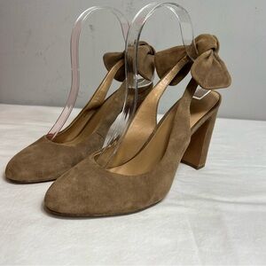 Banana Republic tan bow sling back round toe heels size 7.5